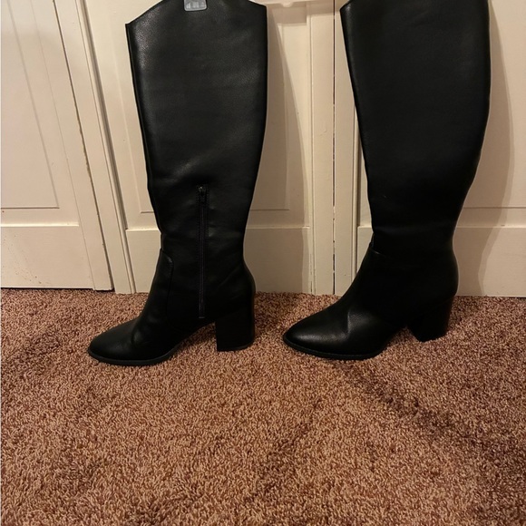 Dolce Vita Shoes - Dolce Vita Black Over the Knee Boots Sleek Design